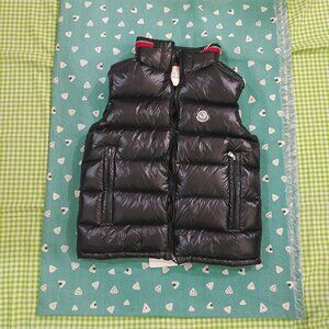 Moncler Padded Logo-Patch Black Down Jacket Gilet